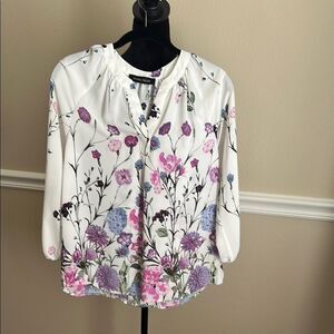 Ivanka Trump White Floral V Neck Collar Balloon 3/4 Sleeve Blouse SP